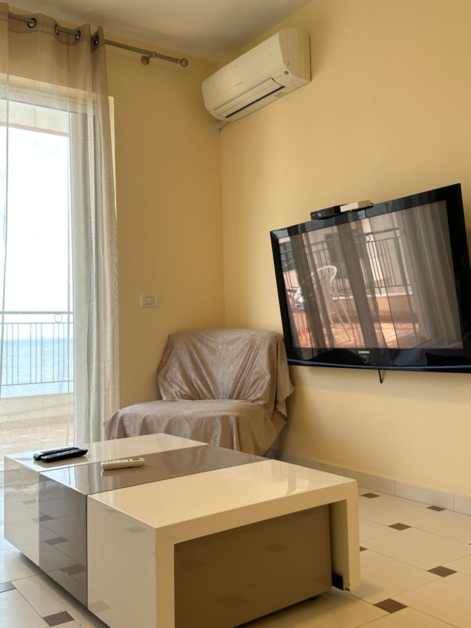 White Sea View Residence 2 Sarandë エクステリア 写真